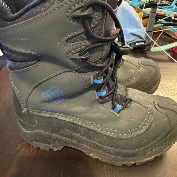 Black and Blue Hiking Boots size 2 - Picture 2 of 3